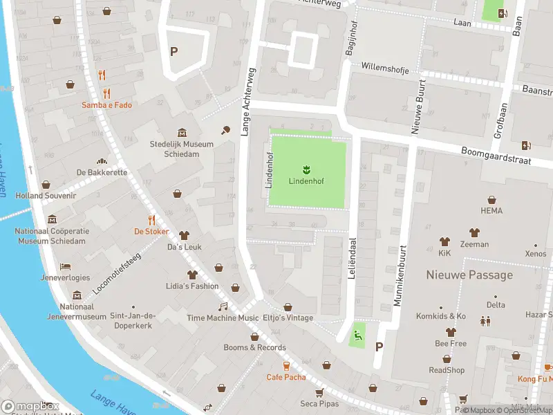 Ambulance met gepaste spoed naar de Lange Achterweg in Schiedam