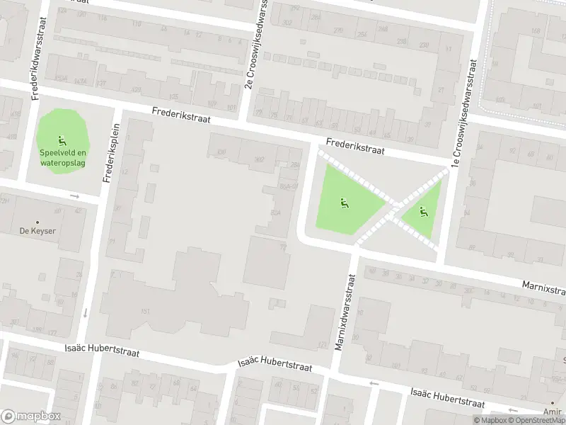 Ambulance met gepaste spoed naar de Marnixstraat in Rotterdam