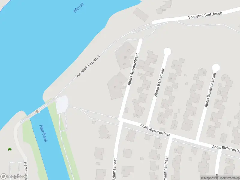 Brandweer met grote spoed naar de Abdis Aleydisstraat in Roermond vanwege reanimatie