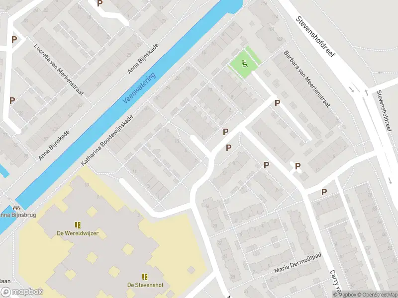 Ambulance met grote spoed naar de Aagje Dekenstraat in Leiden