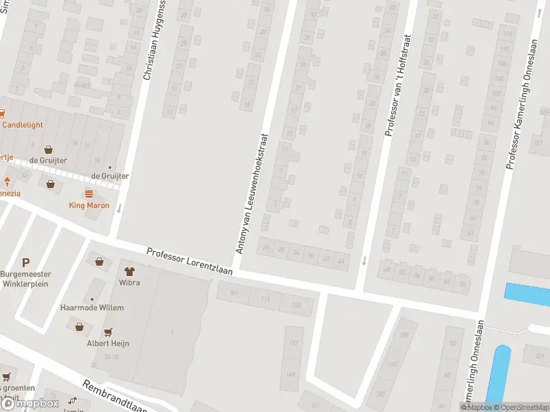 Ambulance met grote spoed naar de Antony van Leeuwenhoekstraat in Sliedrecht