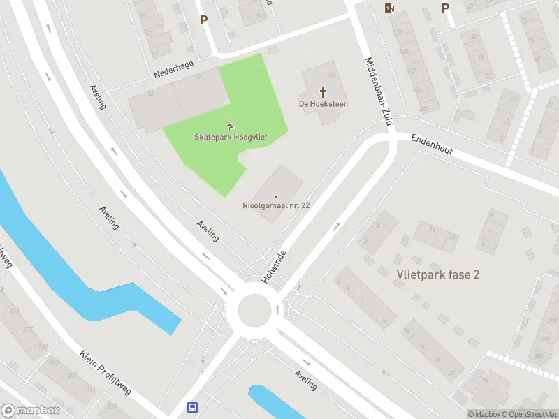 Ambulance met gepaste spoed naar de Holwinde in Hoogvliet Rotterdam