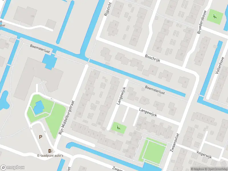 Ambulance met grote spoed naar de Langewijck in Middenbeemster