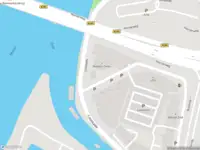 Ambulance met gepaste spoed naar de Looskade in Roermond