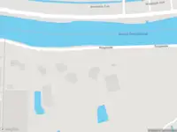 Ambulance met grote spoed naar de Ruigekade in De Hoef