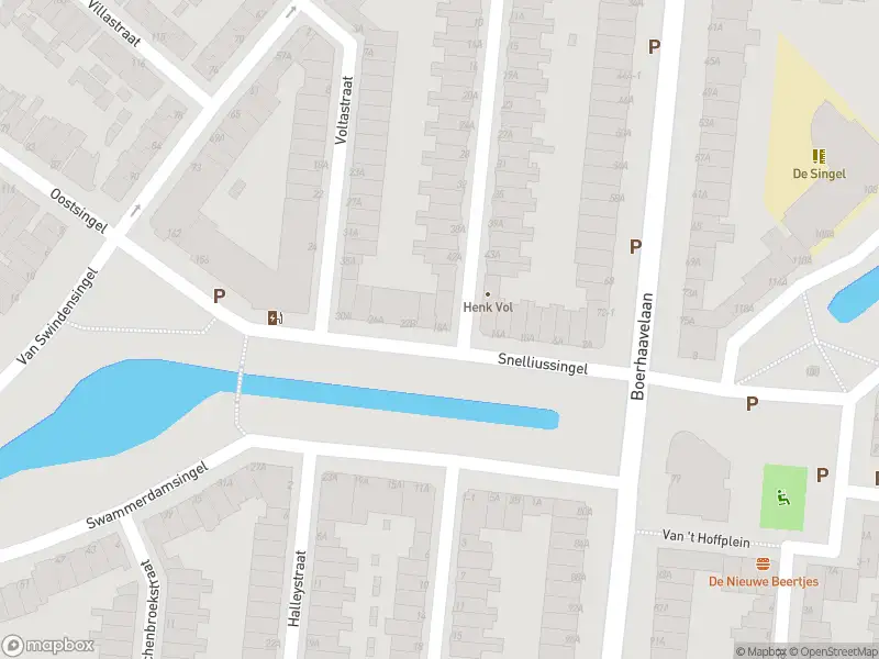 Ambulance met grote spoed naar de Snelliussingel in Schiedam