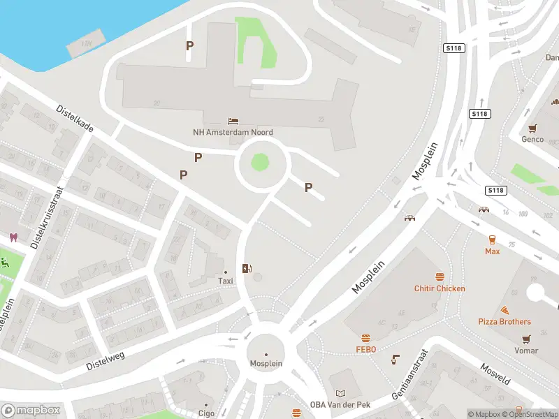 Ambulance met gepaste spoed naar de Kamperfoelieweg in Amsterdam