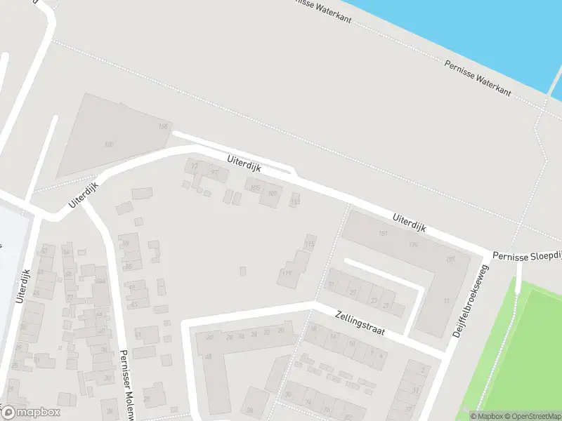 Ambulance met gepaste spoed naar de Uiterdijk in Pernis Rotterdam