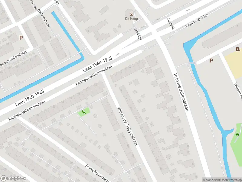 Ambulance met grote spoed naar de Willem de Zwijgerstraat in Maassluis