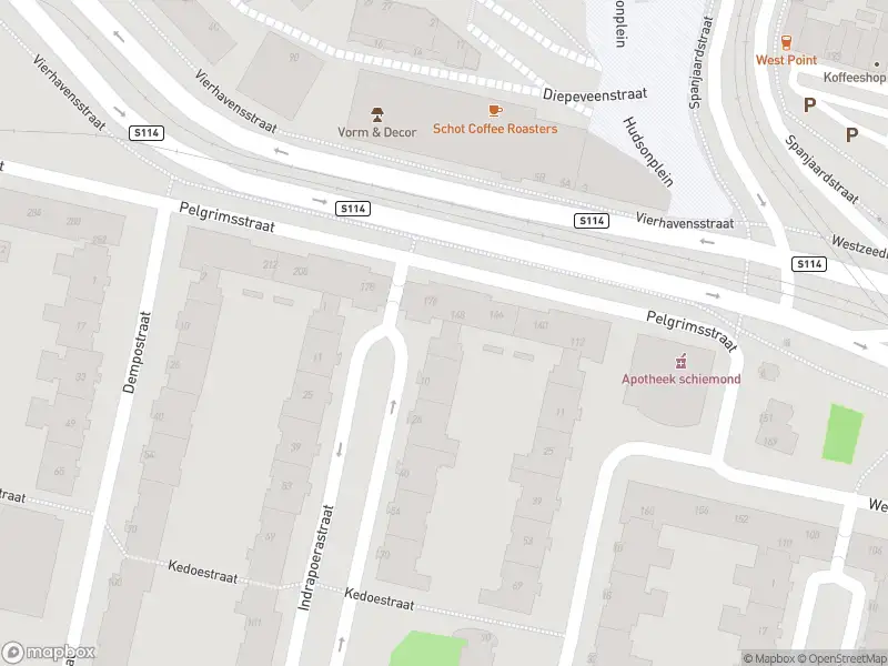 Traumahelikopter met grote spoed naar de Indrapoerastraat in Rotterdam