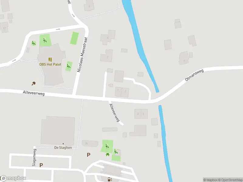 Brandweer met grote spoed naar de Alteveerweg in Ommen vanwege middelgrote brand