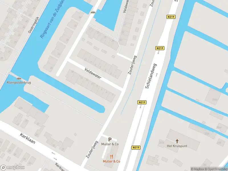 Ambulance met gepaste spoed naar de Veldewater in Nieuwerkerk aan den IJssel