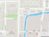 Ambulance met grote spoed naar de Willemstraat in Alphen aan den Rijn