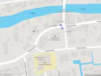 Ambulance met grote spoed naar de Dorpsstraat in Oud-Alblas