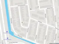 Brandweer met gepaste spoed naar de Olmenlaan in Schiedam