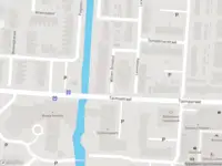 Ambulance met grote spoed naar de Willem Dreeshof in Lekkerkerk