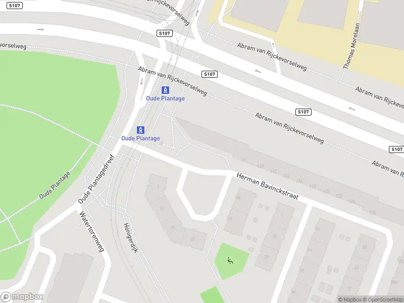 Ambulance met grote spoed naar de Herman Bavinckstraat in Rotterdam