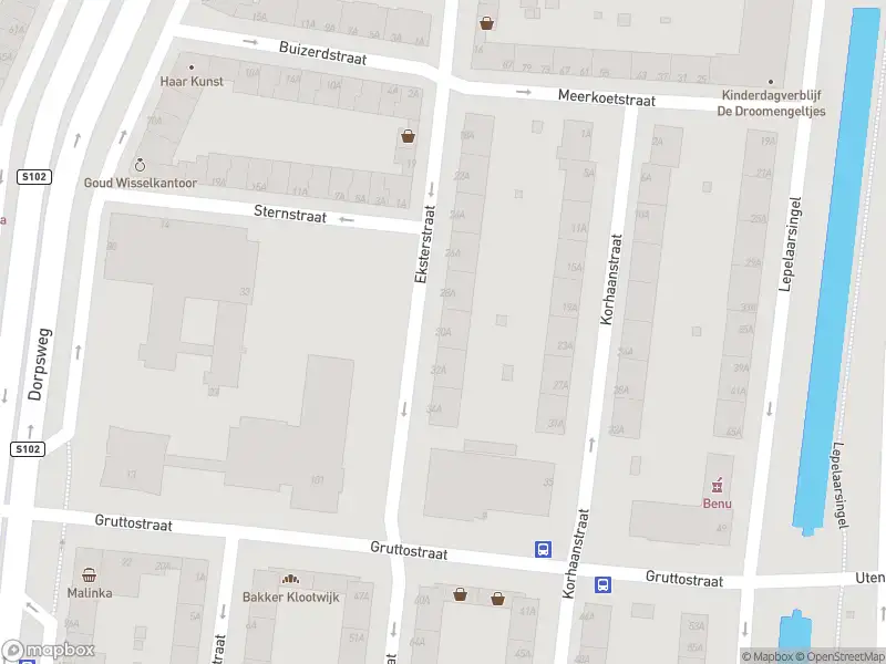 Ambulance met gepaste spoed naar de Eksterstraat in Rotterdam