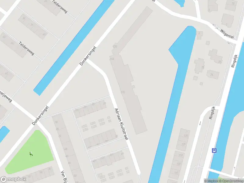 Ambulance met gepaste spoed naar de Adriaan Kluitstraat in Rotterdam