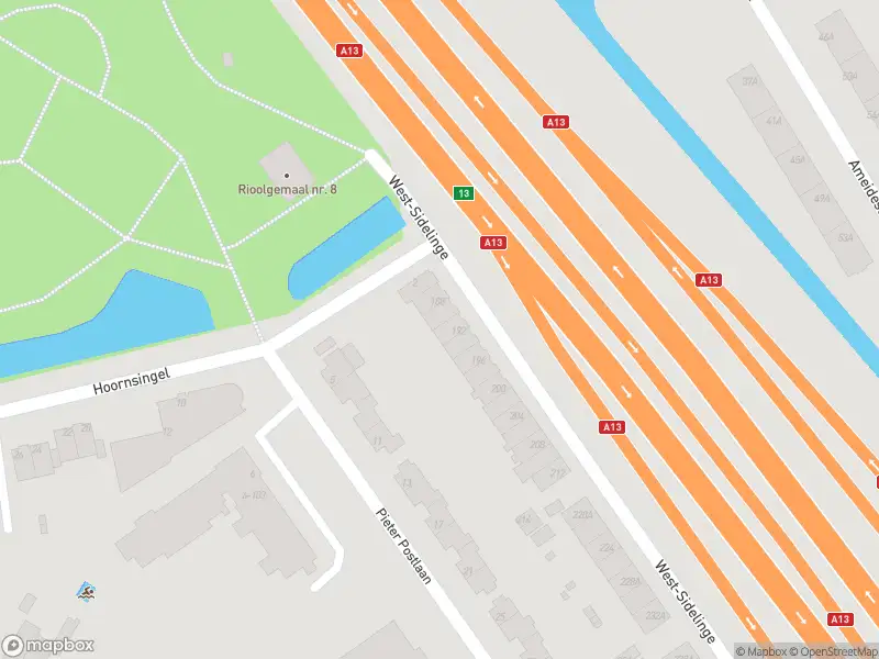 Ambulance met gepaste spoed naar de West-Sidelinge in Rotterdam