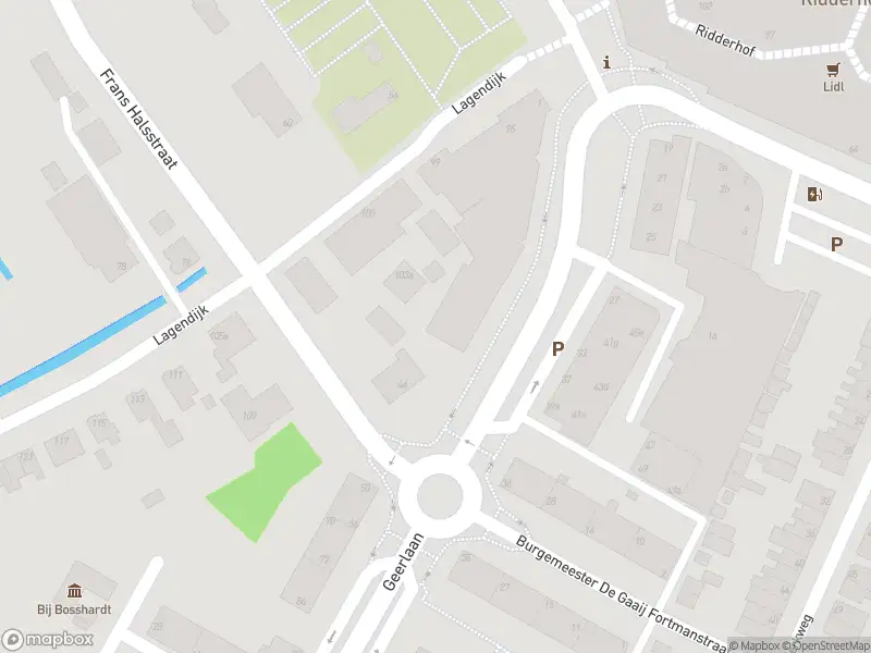 Ambulance met grote spoed naar de Geerlaan in Ridderkerk