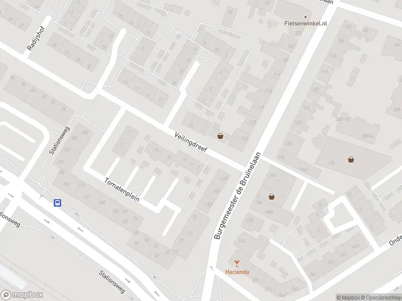 Ambulance met grote spoed naar de Veilingdreef in Zwijndrecht