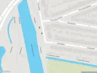 Ambulance met gepaste spoed naar de Emmakade in Vlaardingen