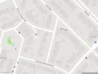 Ambulance met gepaste spoed naar de Anna van Burenstraat in Schiedam