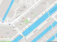 Brandweer met gepaste spoed naar de Houthavenkade in Amsterdam vanwege wateroverlast