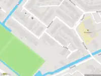 Ambulance met grote spoed naar de Korbeel in Wateringen