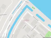 Ambulance met grote spoed naar de Kea Boumanstraat in Amsterdam