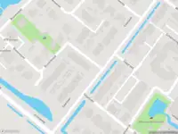 Ambulance met grote spoed naar de Biezenklamp in Puttershoek