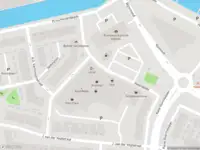 Ambulance met grote spoed naar de Visserijkade in Katwijk