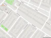 Brandweer met grote spoed naar de Dragonstraat in Arnhem vanwege gebouwbrand