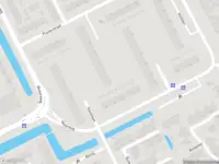 Ambulance met gepaste spoed naar de Pluvierstraat in Capelle aan den IJssel