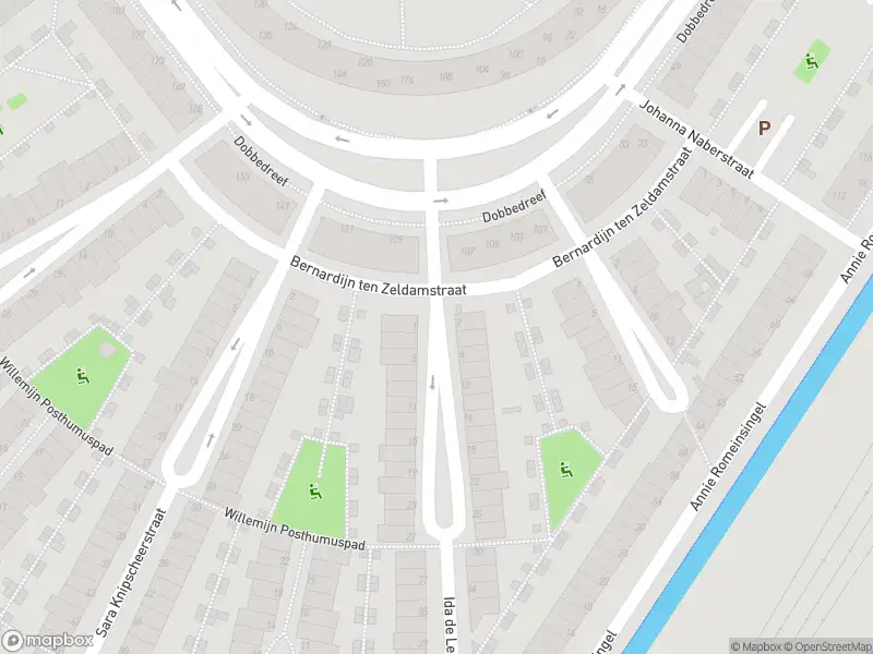 Ambulance met grote spoed naar de Ida de Leeuwstraat in Leiden