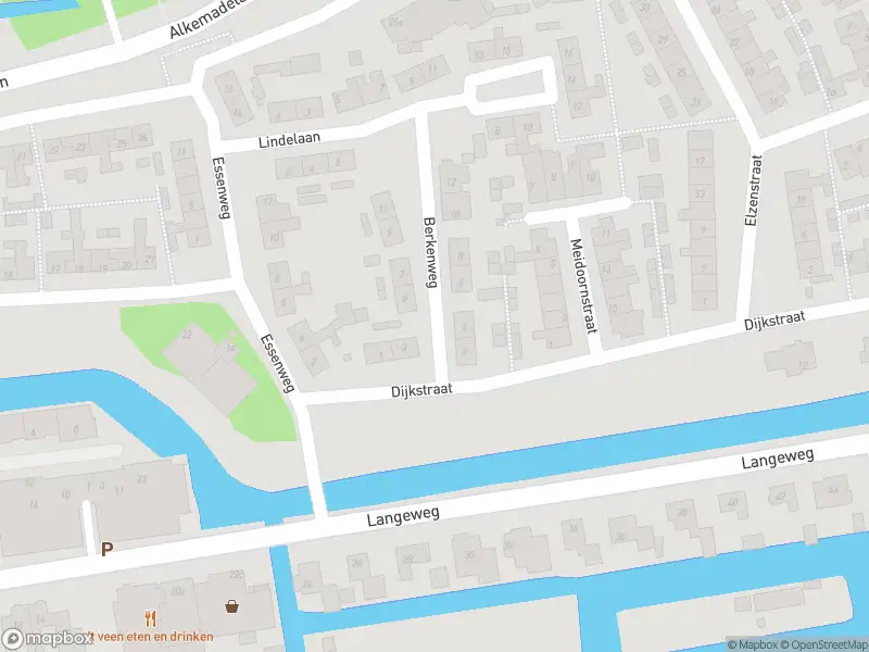 Ambulance met grote spoed naar de Berkenweg in Roelofarendsveen