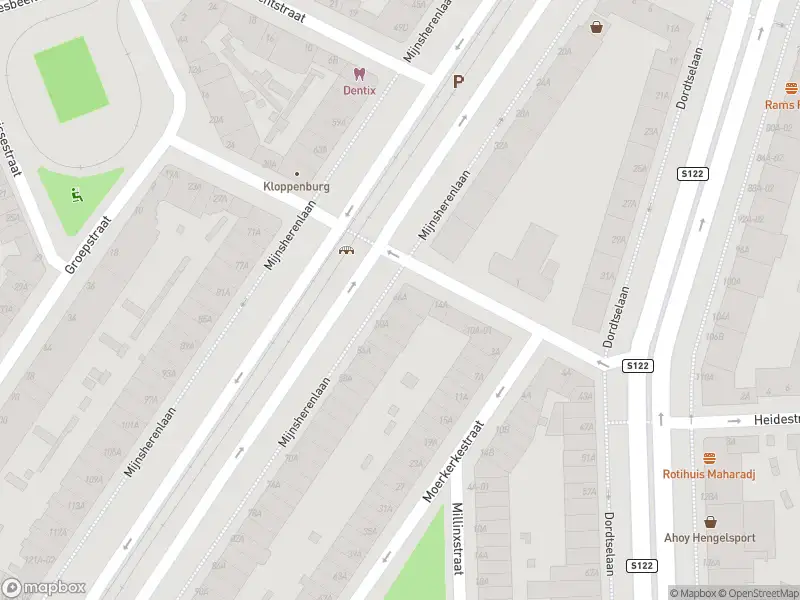 Ambulance met grote spoed naar de Mijnsherenlaan in Rotterdam