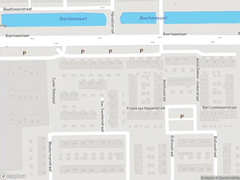 Ambulance met gepaste spoed naar de Boerhaavelaan in Haarlem