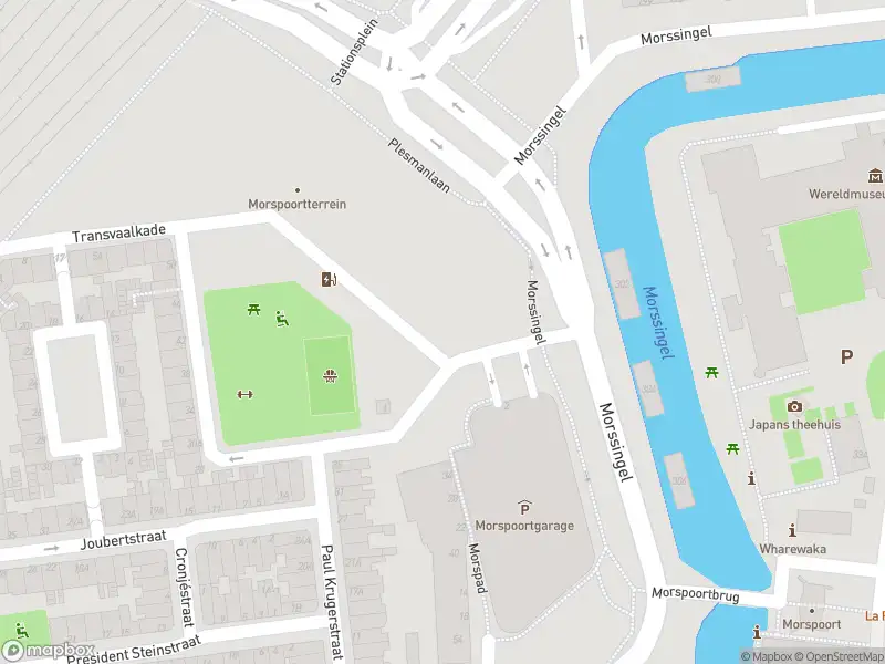 Ambulance met gepaste spoed naar de Bloemfonteinstraat in Leiden