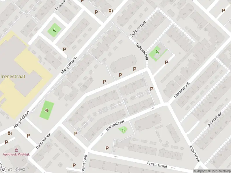 Ambulance met grote spoed naar de Julianastraat in Poeldijk