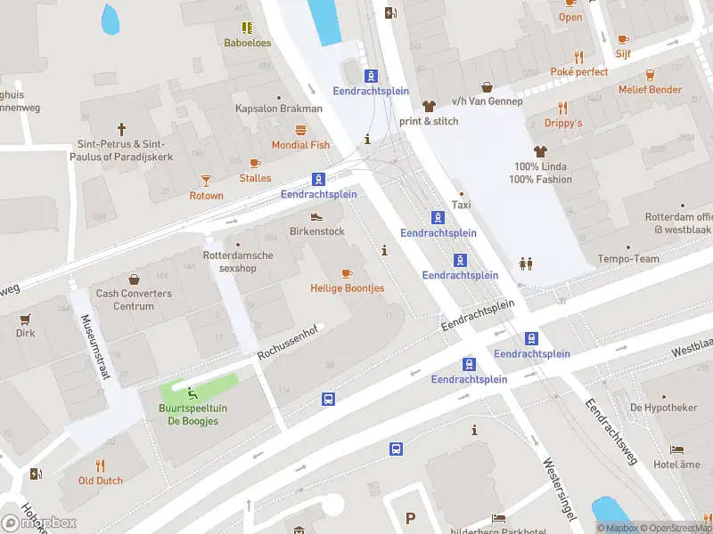 Ambulance met grote spoed naar de Eendrachtsplein in Rotterdam