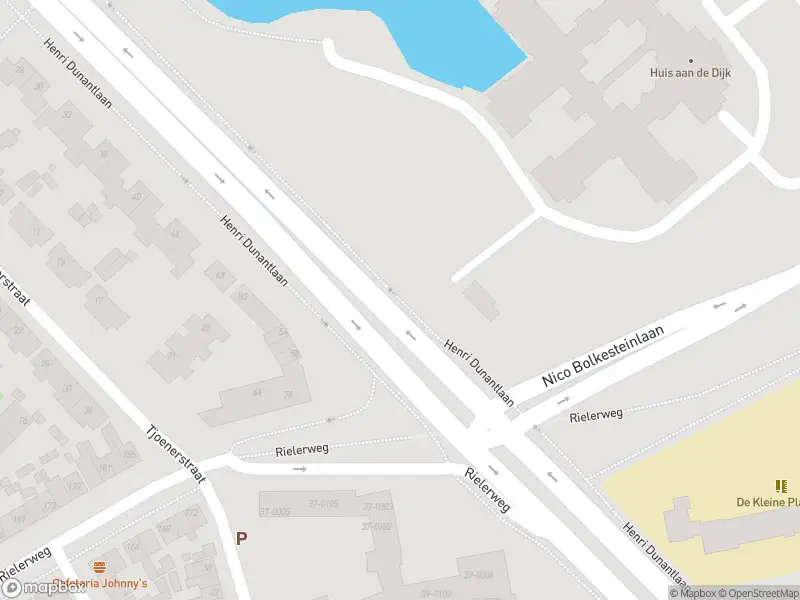 Politie naar de Nico Bolkesteinlaan in Deventer vanwege aanrijding met letsel