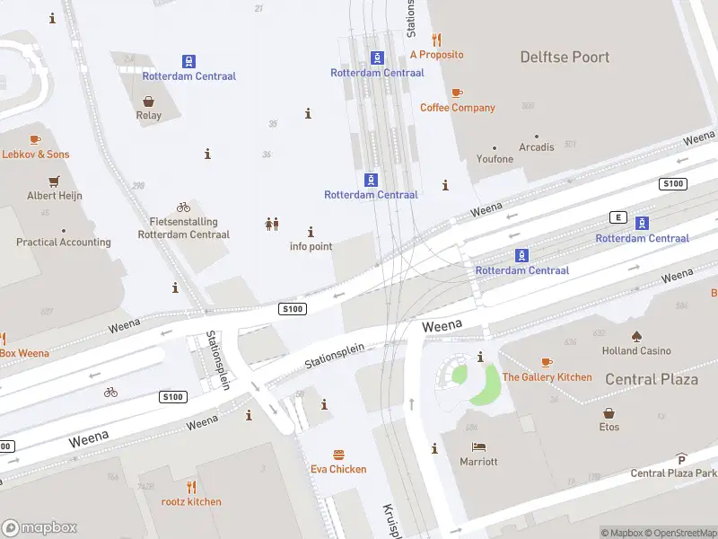 Ambulance met grote spoed naar de Weena in Rotterdam