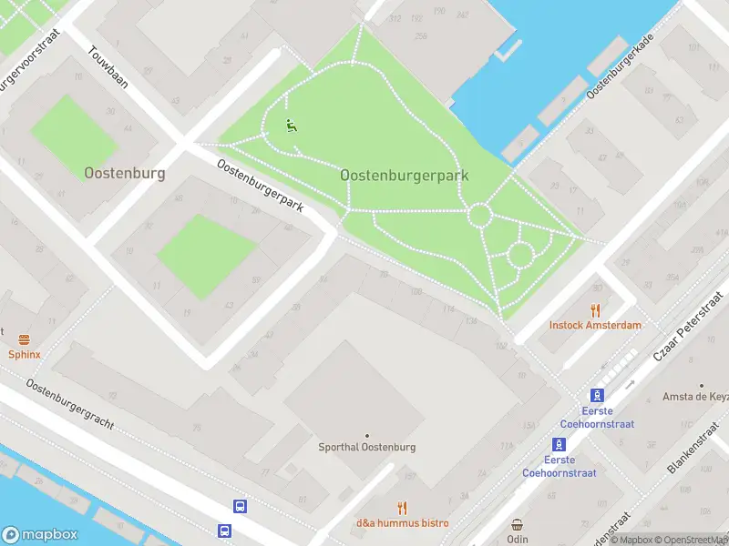 Ambulance met grote spoed naar de Oostenburgerpark in Amsterdam