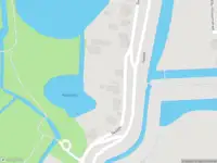 Ambulance met gepaste spoed naar de Gaddijk in Spijkenisse