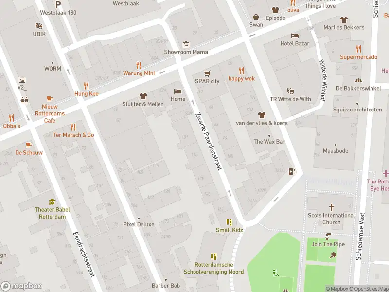 Ambulance met gepaste spoed naar de Zwarte Paardenstraat in Rotterdam