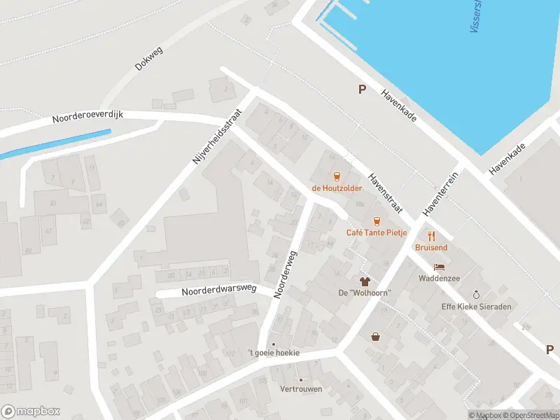 Ambulance naar de Noorderweg in Den Oever