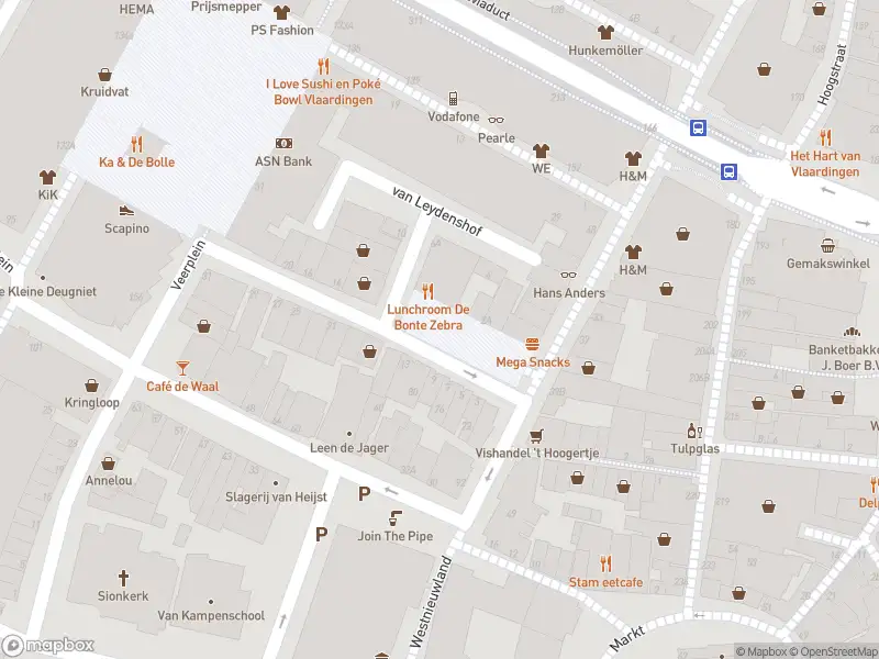 Ambulance met grote spoed naar de Fransenstraat in Vlaardingen