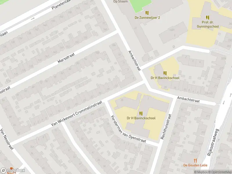 Ambulance met gepaste spoed naar de Spaarnrijkstraat in Haarlem